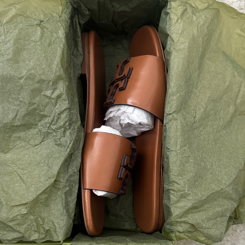Tory Burch Women's Ines Leather Flat Slide, Tan, Size 6 & 7 Available - NWT - Picture 3 of 6